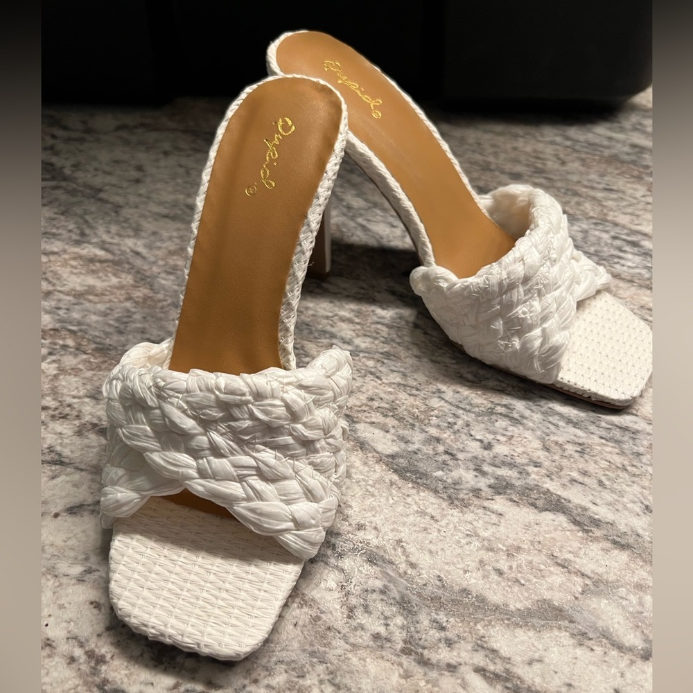 🇺🇸 $5🇺🇸 Qupid Elegant White Braided Women's Heels NIB Size 7
